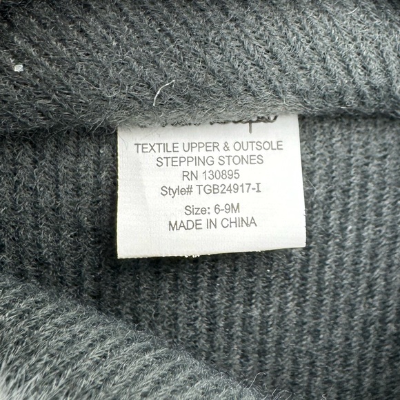 First Steps Baby Faux Fur Gray Booties Size 6-9 Months - Picture 6 of 7